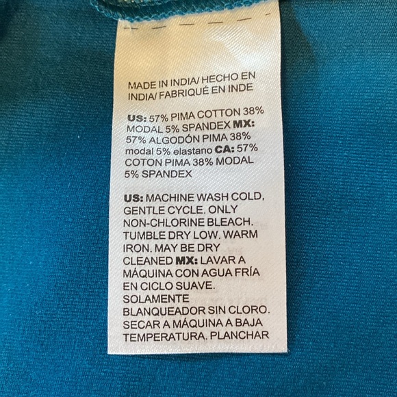 Chico’s Long Sleeve Tee NWT - Picture 5 of 5